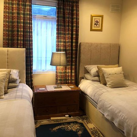 Helena Host Family Bed and Breakfast London Eksteriør billede