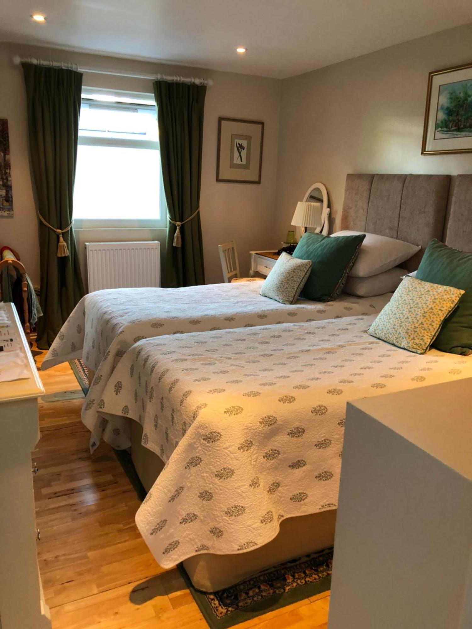 Helena Host Family Bed and Breakfast London Eksteriør billede