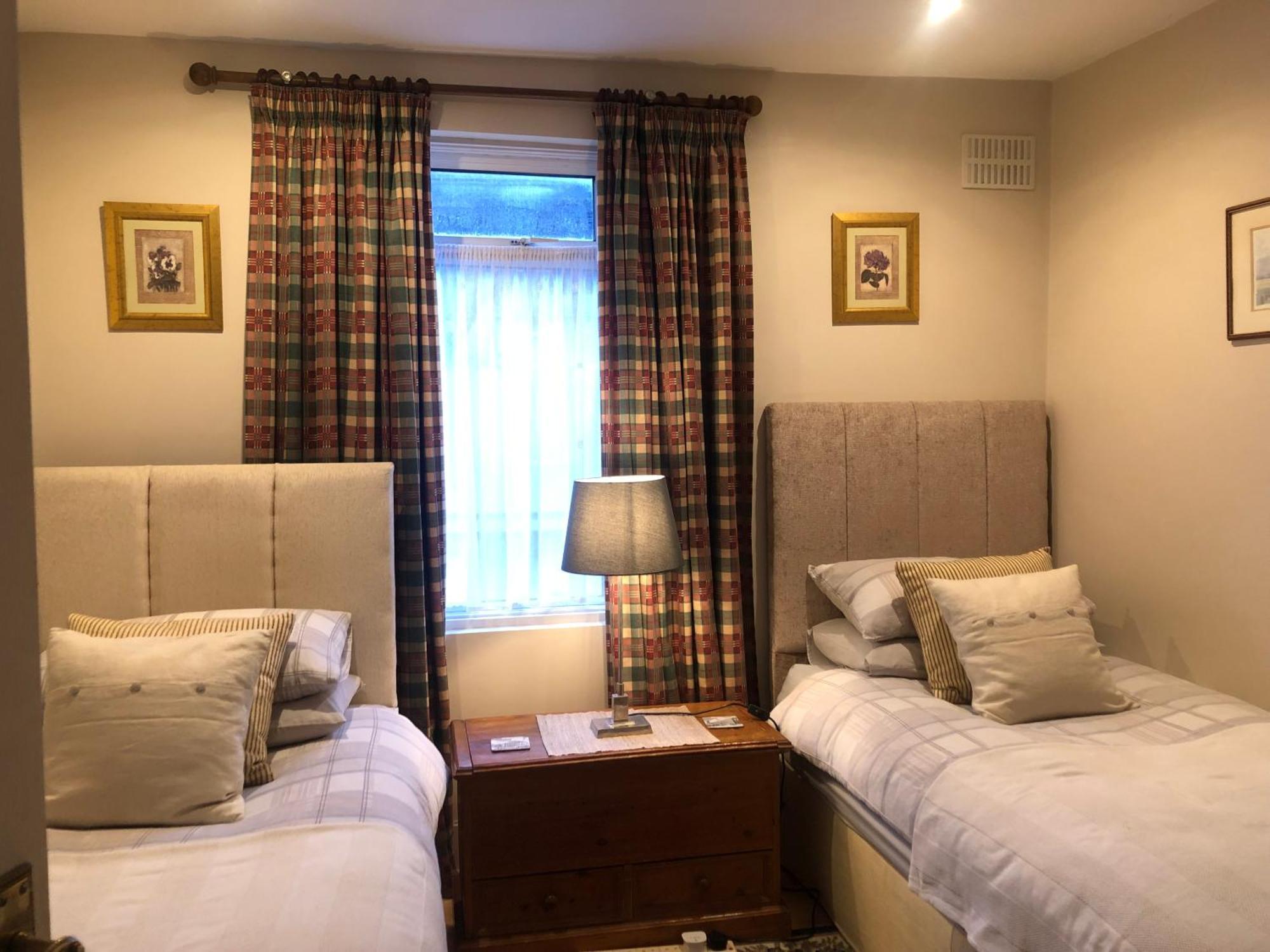 Helena Host Family Bed and Breakfast London Eksteriør billede