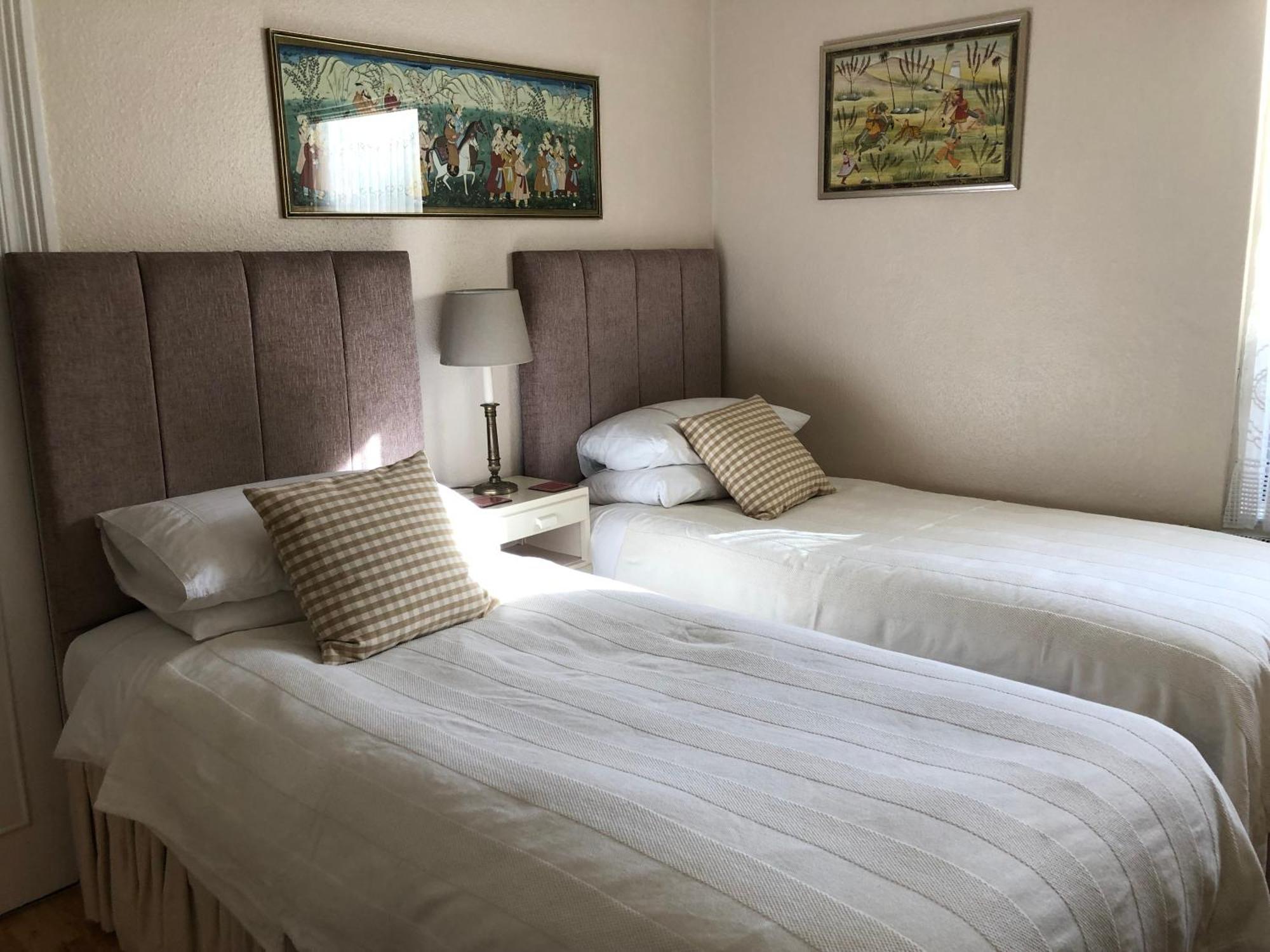 Helena Host Family Bed and Breakfast London Eksteriør billede
